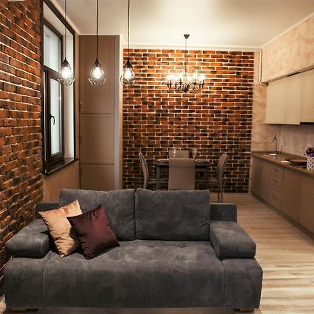 Апартаменты Центр Uman Square Apartment المظهر الخارجي الصورة