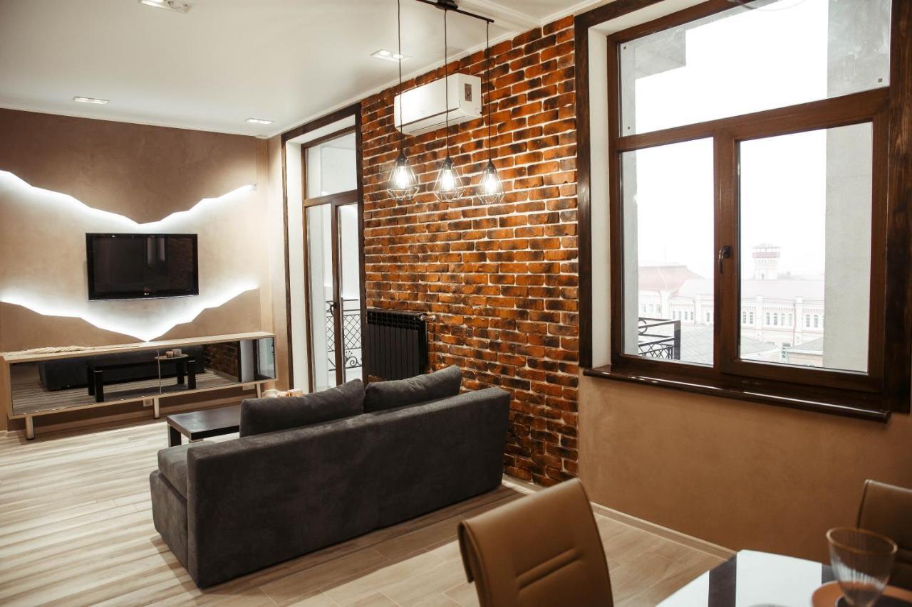 Апартаменты Центр Uman Square Apartment المظهر الخارجي الصورة